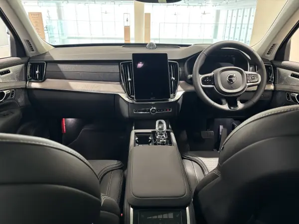 2025 Volvo Xc90 — photo 9 | Tuminion Kenya