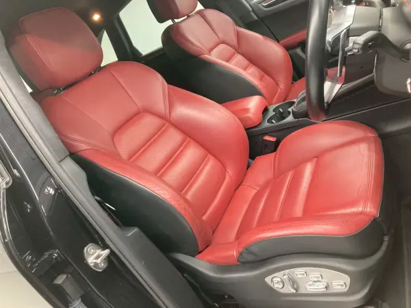 2019 Porsche Macan — photo 3