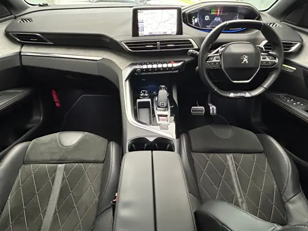 2018 Peugeot 3008 — photo 3 | Tuminion Kenya