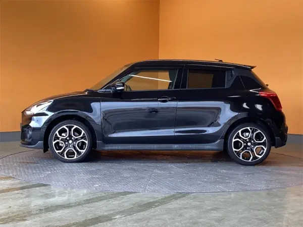 2018 Suzuki Swift — photo 3 | Tuminion Kenya