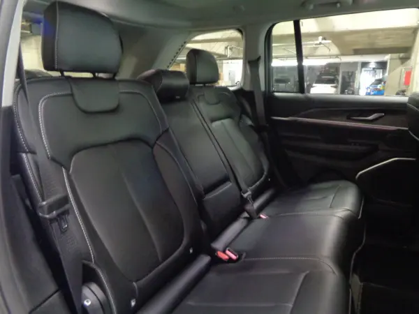 Jeep Grand Cherokee Limited 4WD — photo 7