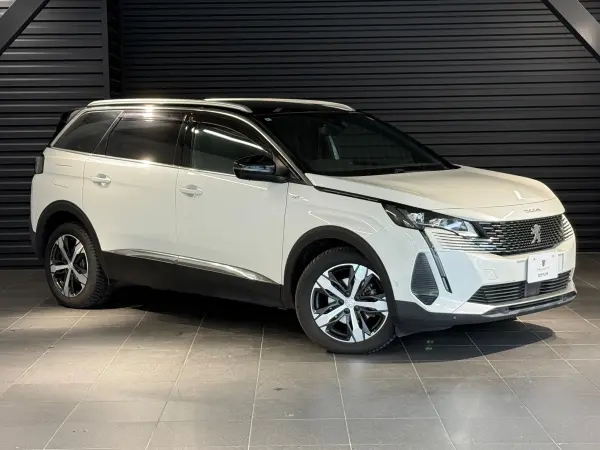2022 Peugeot 5008 — photo 9 | Tuminion Kenya