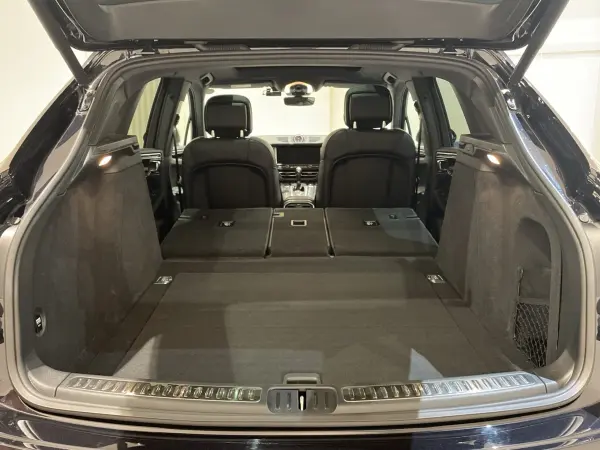2021 Porsche Macan — photo 3