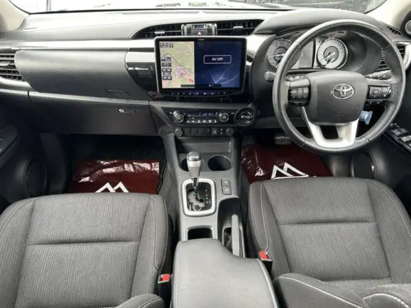 Toyota Hilux 2.4 Z Diesel Turbo 4WD — photo 7