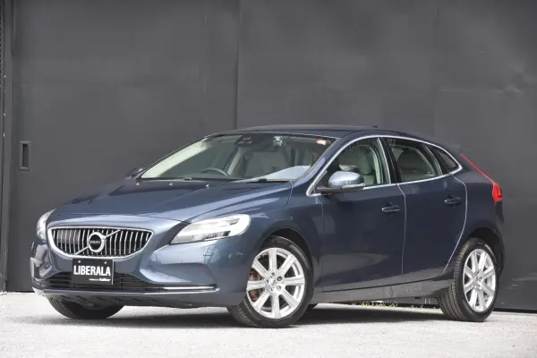 Volvo V40 D4 Inscription Diesel Turbo — photo 9