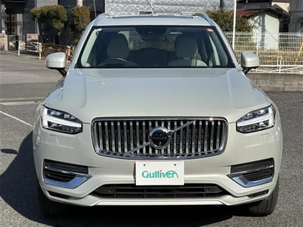 Volvo XC90 Recharge Plug-in Hybrid T8 AWD Inscription 4WD — photo 7
