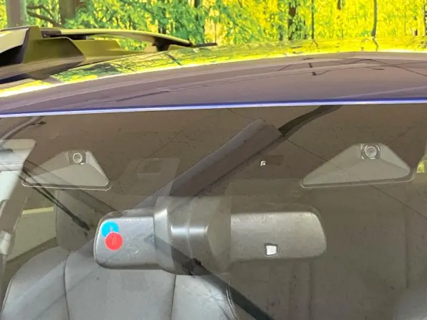 2022 Subaru Legacy Outback — photo 3 | Tuminion Kenya