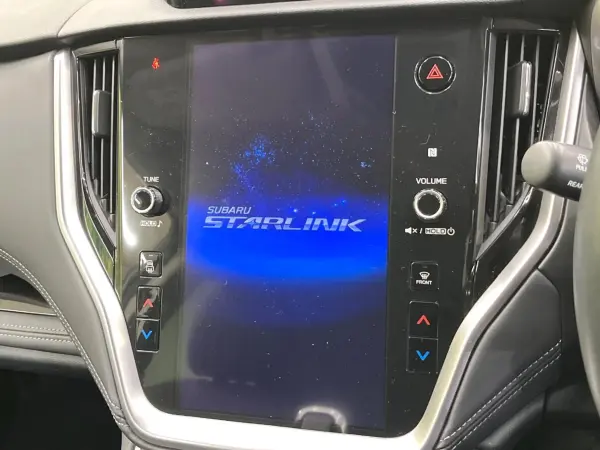2022 Subaru Legacy Outback — photo 7 | Tuminion Kenya