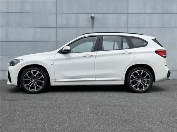 BMW X1 xDrive 18d M Sport 4WD — photo 9