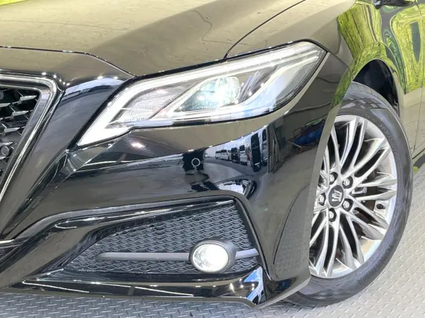 Toyota Crown Hybrid 2.5 S — photo 8