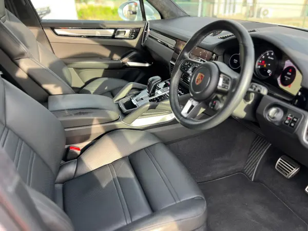 2020 Porsche Cayenne — photo 3
