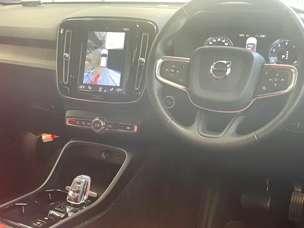 2019 Volvo Xc40 — photo 3 | Tuminion Kenya