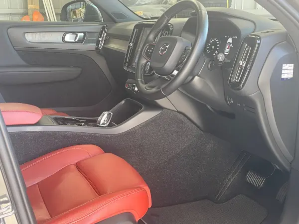 2019 Volvo Xc40 — photo 7 | Tuminion Kenya