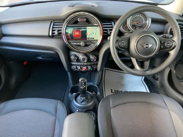 2019 Mini Cooper — photo 2 | Tuminion Kenya