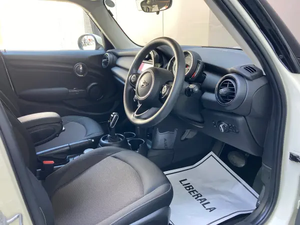 2019 Mini Cooper — photo 3 | Tuminion Kenya