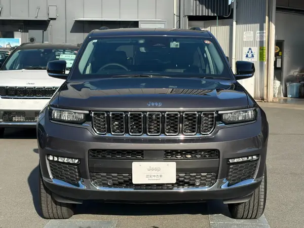 2023 Jeep Grand Cherokee — photo 2