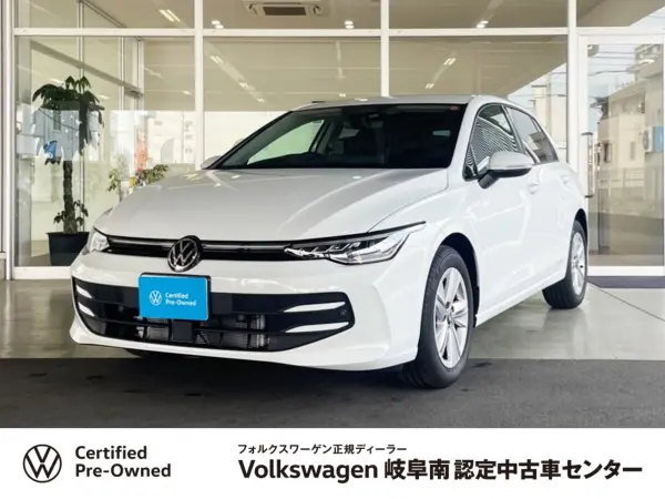 Volkswagen Golf eTSI Active (White)