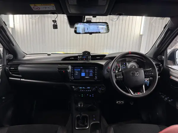 2023 Toyota Hilux — photo 2 | Tuminion Kenya