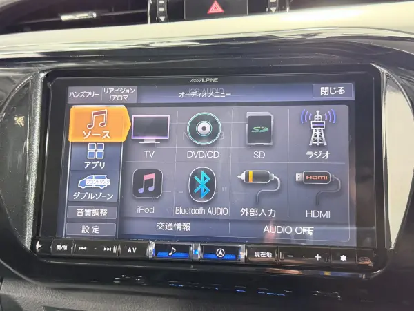 2020 Toyota Hilux — photo 3