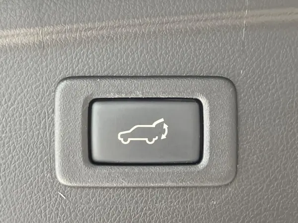 Subaru Legacy Outback 2.5 X Break 4WD — photo 7