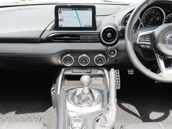 Mazda Roadster 1.5 S Leather Package — photo 9
