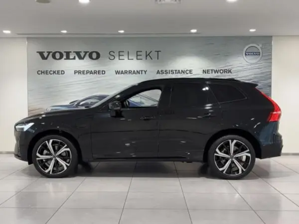 Volvo XC60 Recharge Ultimate T6 AWD Plug-in Hybrid 4WD — photo 7
