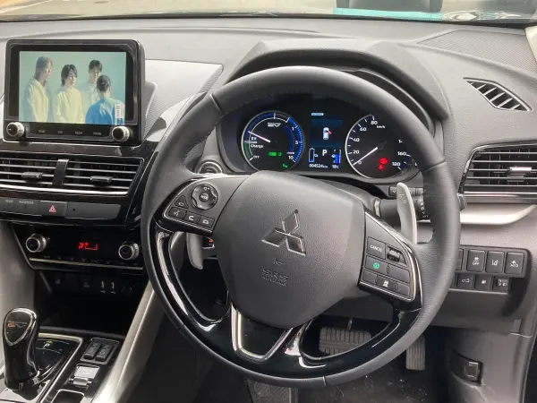 Mitsubishi Eclipse Cross PHEV 2.4 G 4WD — photo 8
