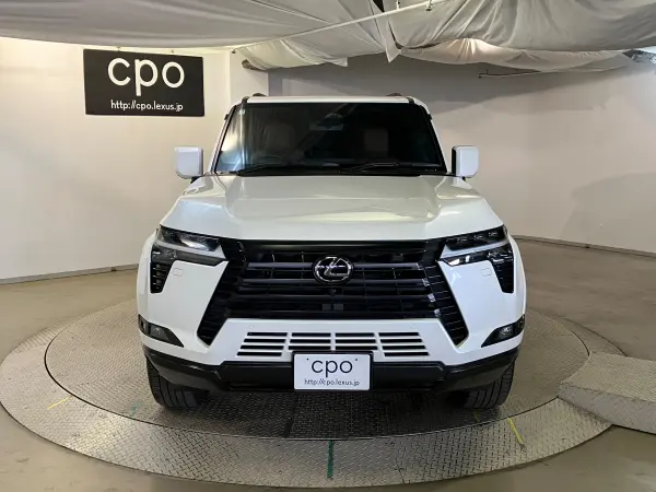 2025 Lexus Gx — photo 3