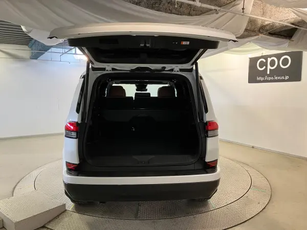 Lexus GX550 Version L 4WD 7-Seater Digital Inner Mirror Drive Recorder Equipped (Sonic Quartz) — photo 9