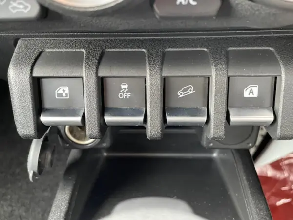 2018 Suzuki Jimny Sierra — photo 9 | Tuminion Kenya
