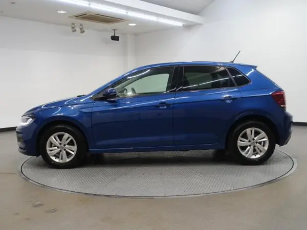2020 Volkswagen Polo — photo 3