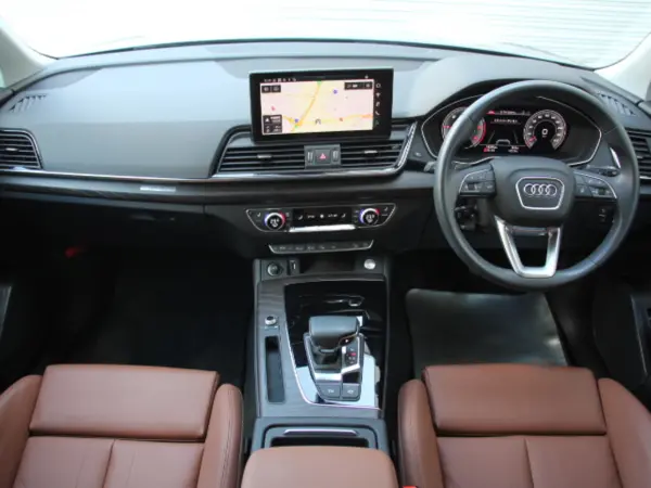 Audi Q5 High Style Diesel Turbo 4WD High Style Plus Package Luxury Package Partial Leather Seat One Owner (Navarra Blue M) — photo 7