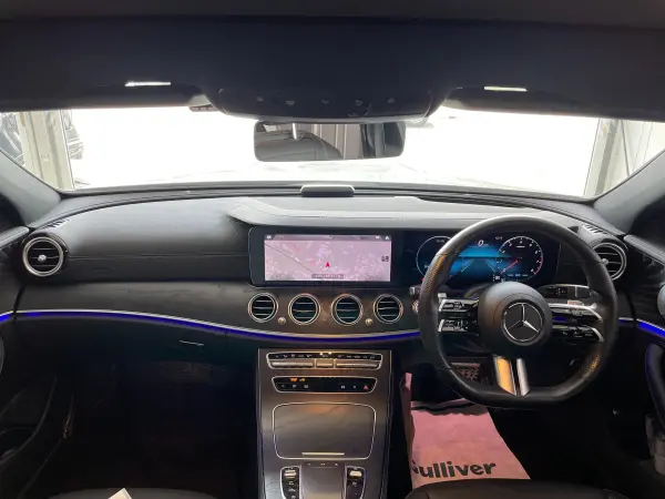 Mercedes-Benz E-Class E200 4Matic Sport (BSG Model) 4WD Glass Roof Burmester Premium Sound Navigation 360 Camera Front/Rear Dashcam Heated Seats Black Leather Memory Seats AMG 19" Wheels HUD Blind Spot Spare Key Non-Smoker (Polar White) — photo 7