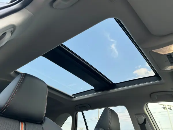 Toyota RAV4 2.5 Hybrid Adventure E-Four 4WD One Owner Genuine Navigation Around-View Camera Panoramic Moonroof Full-Seg TV Bluetooth AM FM Seat Heater Ventilation Seat Memory Function Steering Heater ETC2.0 (Attitude Black Mica) — photo 7