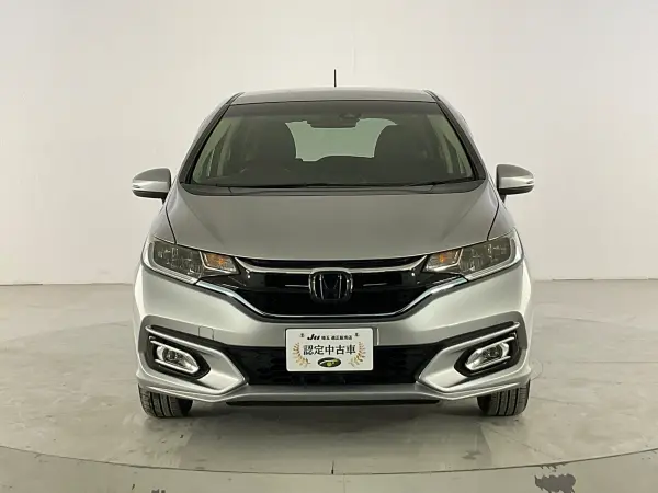 2018 Honda Fit — photo 8 | Tuminion Kenya