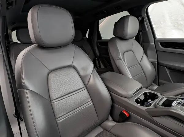 Porsche Cayenne 3.0 Tiptronic S 4WD Panoramic Roof 21-inch AW LED 1 Owner (Carrara White) — photo 7