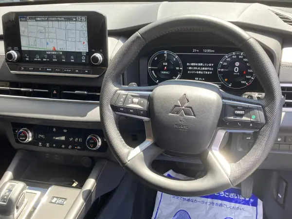 2022 Mitsubishi Outlander — photo 7 | Tuminion Kenya