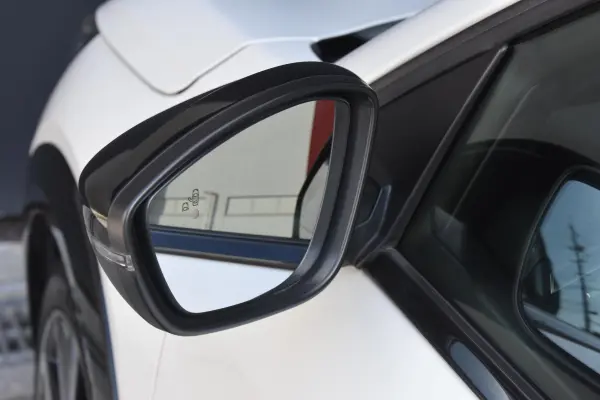 Peugeot 208 GT Line ACC — photo 8