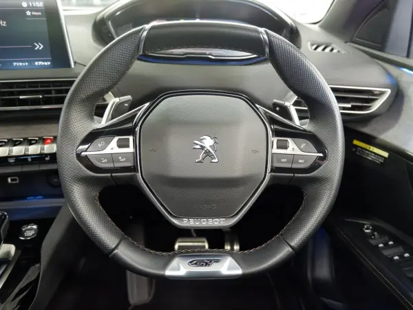 Peugeot 5008 GT Blue HDi Diesel Turbo ETC/ACC/Lane Keep Assist/Power Seat/Power Tailgate/Front Rear Sonar/Park Assist/Apple CarPlay/Android Auto (Pearl White) — photo 9