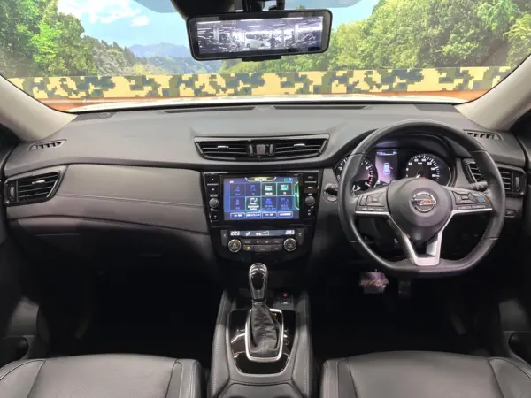 2020 Nissan Xtrail — photo 2