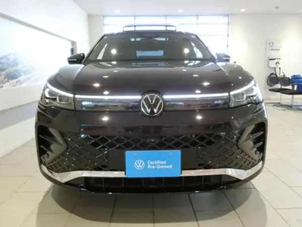 Volkswagen Tiguan eTSI R Line Luxury Package Certified Used Car Warranty Harman Kardon Sunroof Full Options (Deep Black Pearl Effect) — photo 7