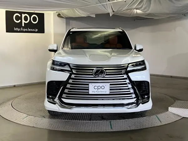 Lexus LX600 Executive 4WD — photo 9