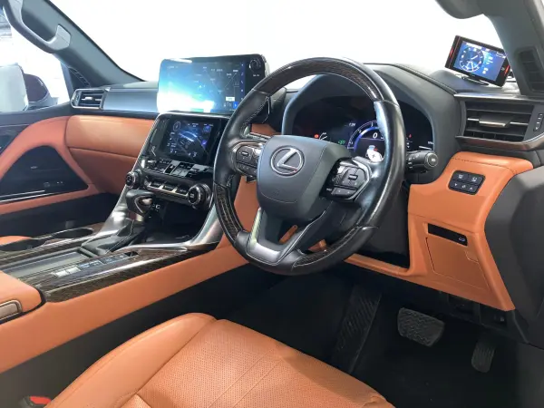 2022 Lexus Lx — photo 3