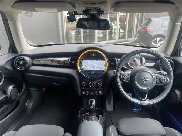 2019 Mini Cooper — photo 2 | Tuminion Kenya