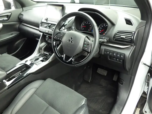 2024 Mitsubishi Eclipse Cross — photo 7 | Tuminion Kenya