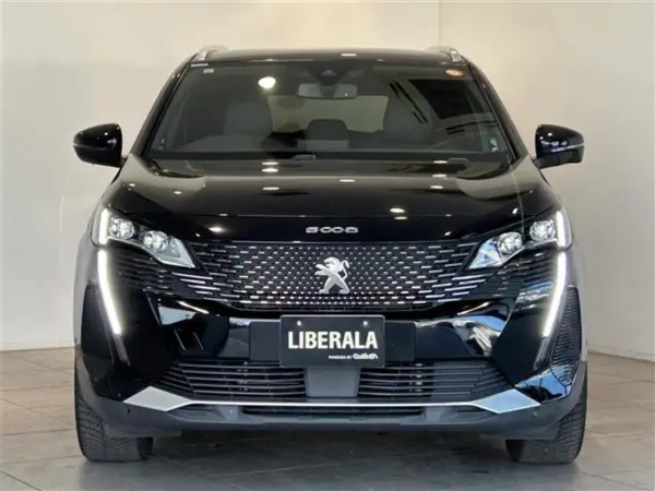 2021 Peugeot 5008 — photo 8 | Tuminion Kenya