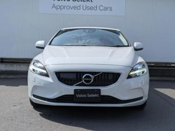 2018 Volvo V40 — photo 7 | Tuminion Kenya