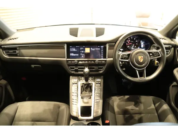 2019 Porsche Macan — photo 2