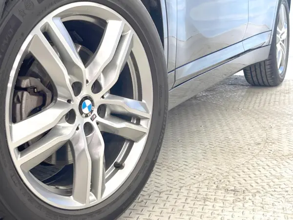 BMW X1 xDrive 18d M Sport 4WD — photo 9