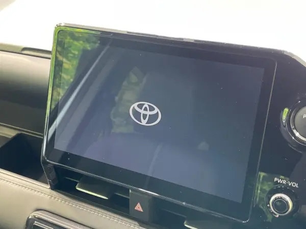 2023 Toyota Noah — photo 3 | Tuminion Kenya
